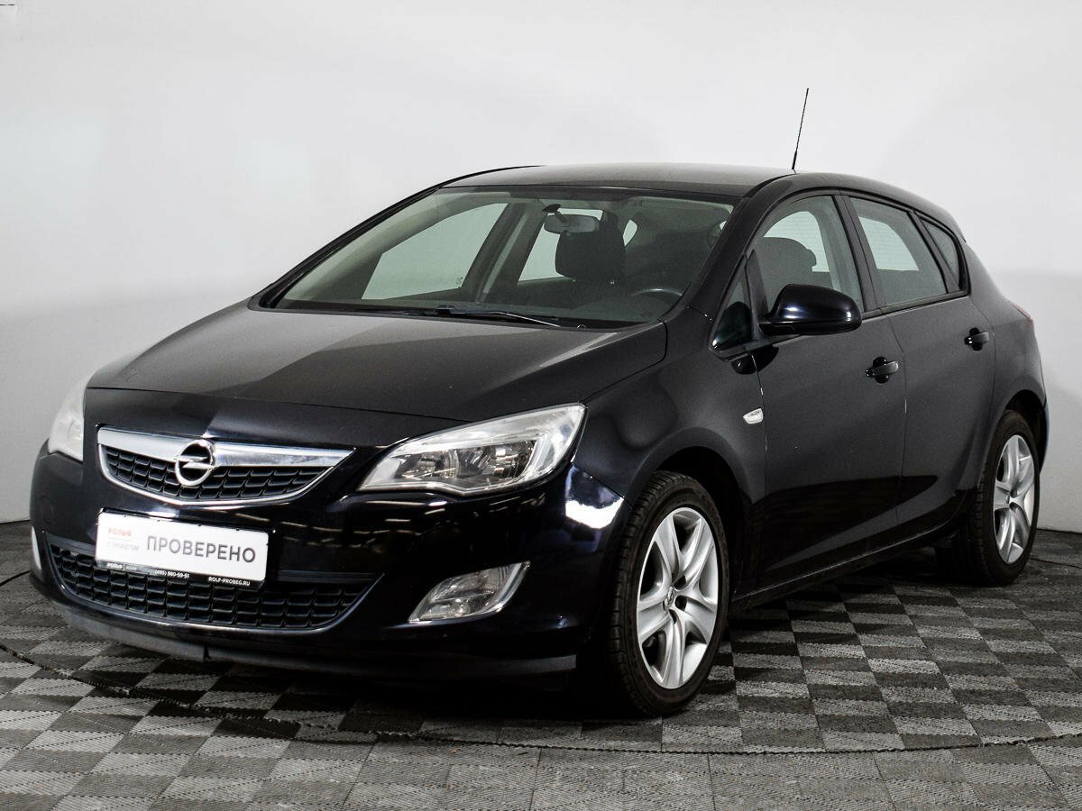 Opel Astra j 2012 седан