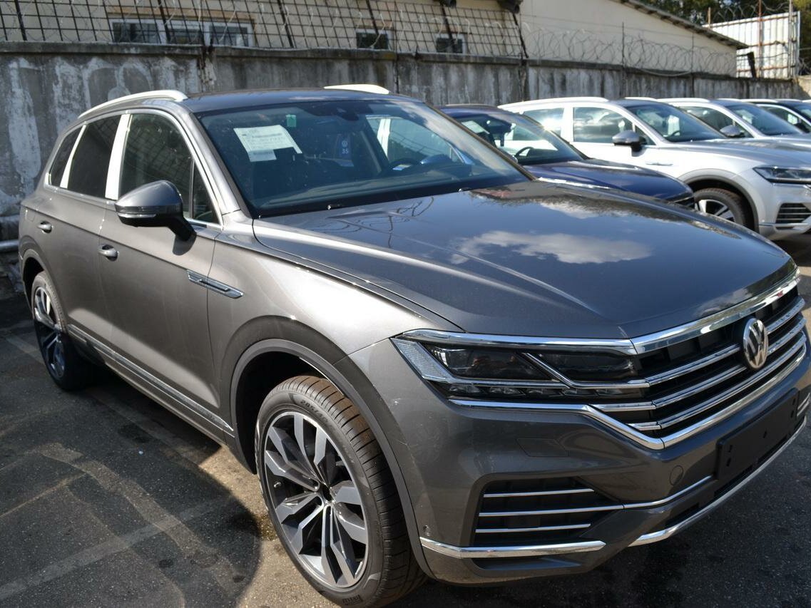 Volkswagen Touareg 2019 Grey