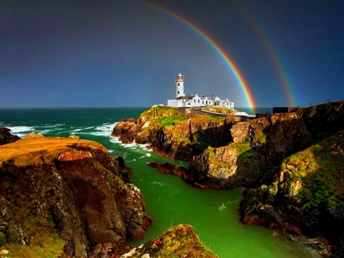 World s best known. Северная Ирландия изумрудный остров. Ирландия Дублин природа. Остров иннисфана Ирландия. Изумрудный остров в Ирландии фото.