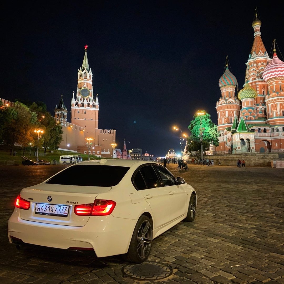 BMW x5 у Кремля