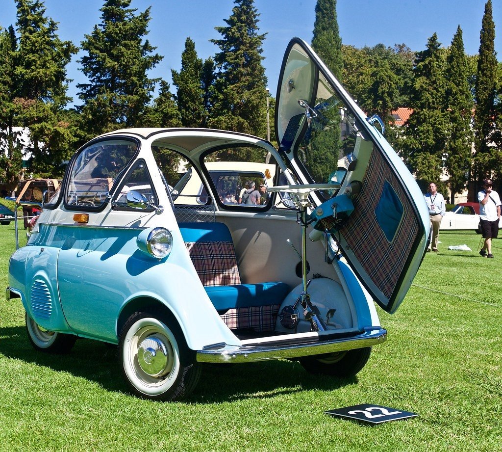 БМВ Иссета 600
