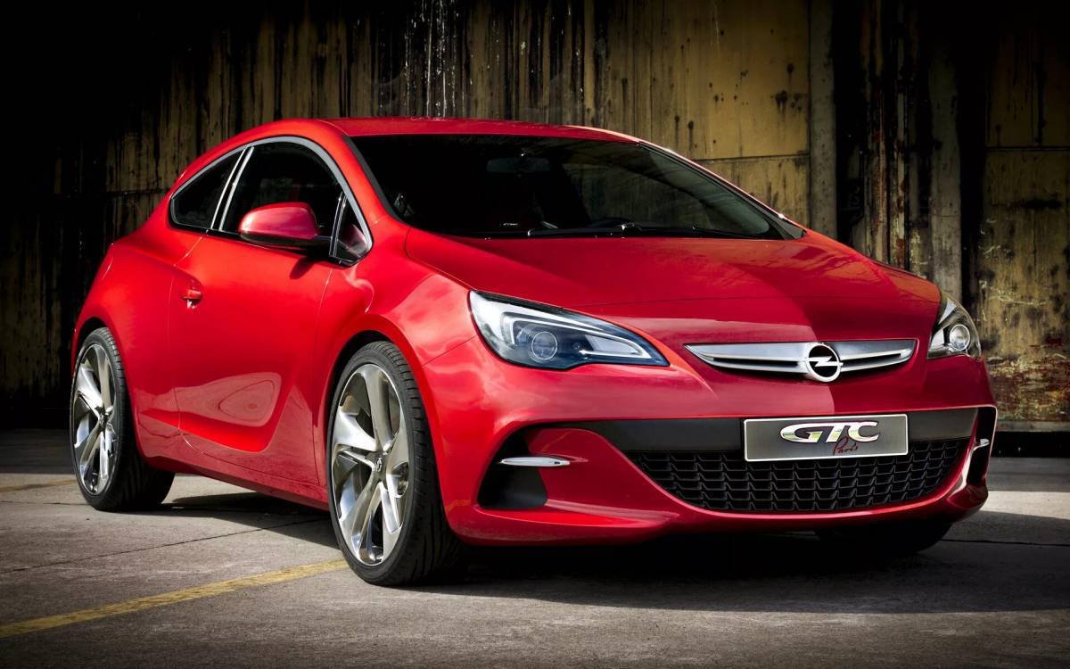 Опель Astra GTC