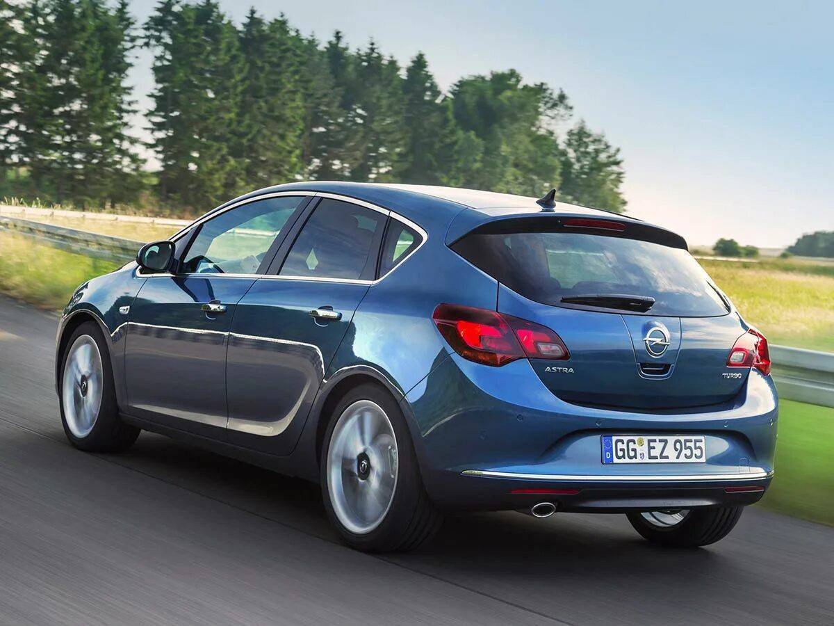 Opel Astra j 2012