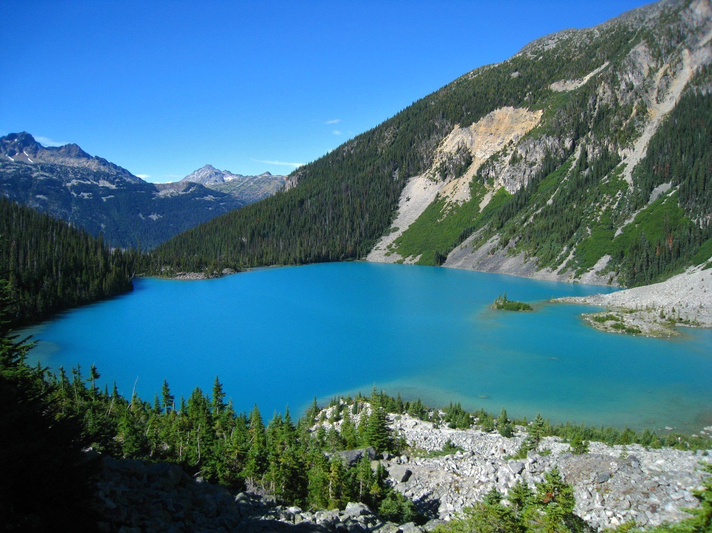 Какая глубина озера верхнее. Озеро верхнее Северная Америка. Верхнее (Lake Superior) — озеро. Озеро верхнее Канада. Озеро Гурон Канада.