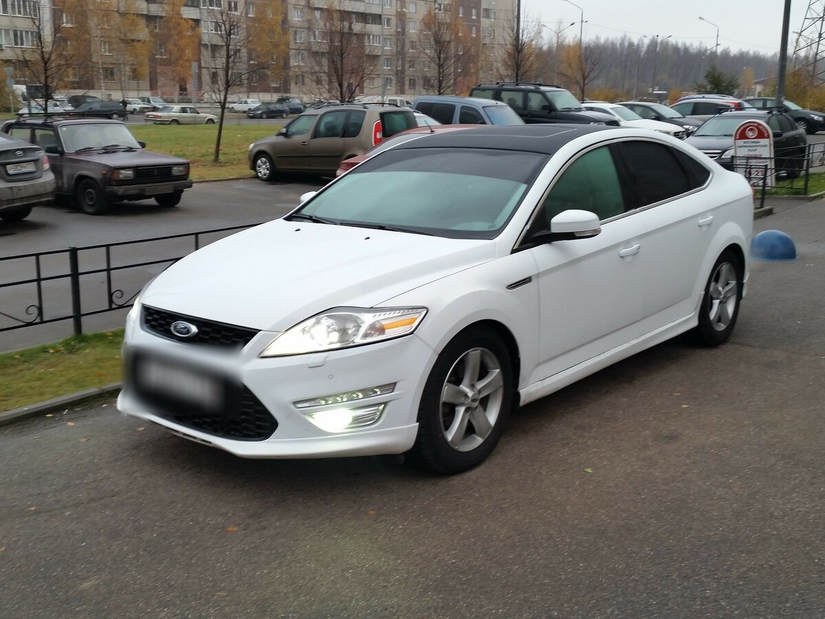 Ford Mondeo лифтбек 2011