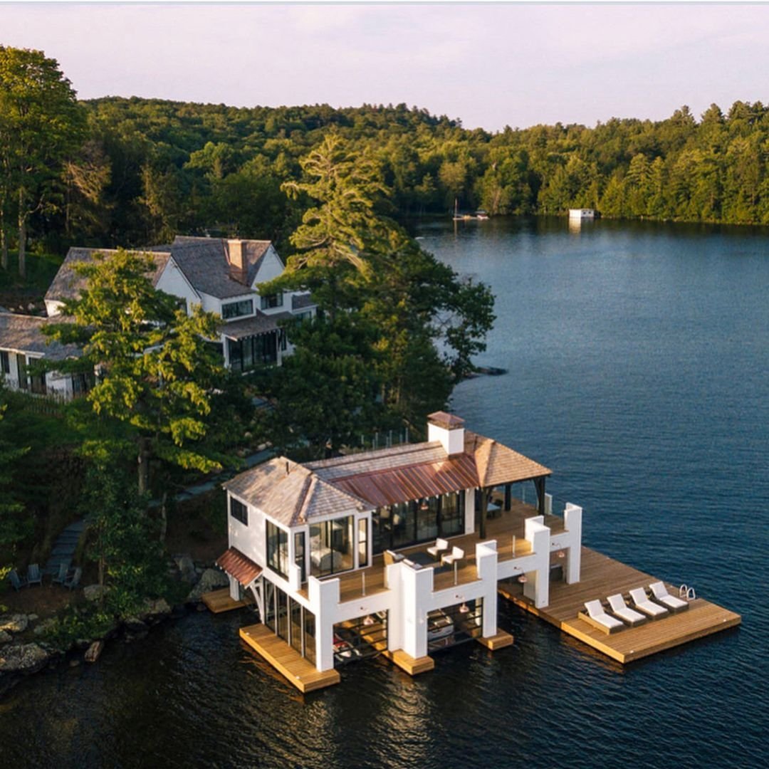 Красивые дома у озера. Онтарио Канада коттеджи у озера. Дом Канада Онтарио у озера. Дом у озера (США, 2006). Стилхаус-Лейк.