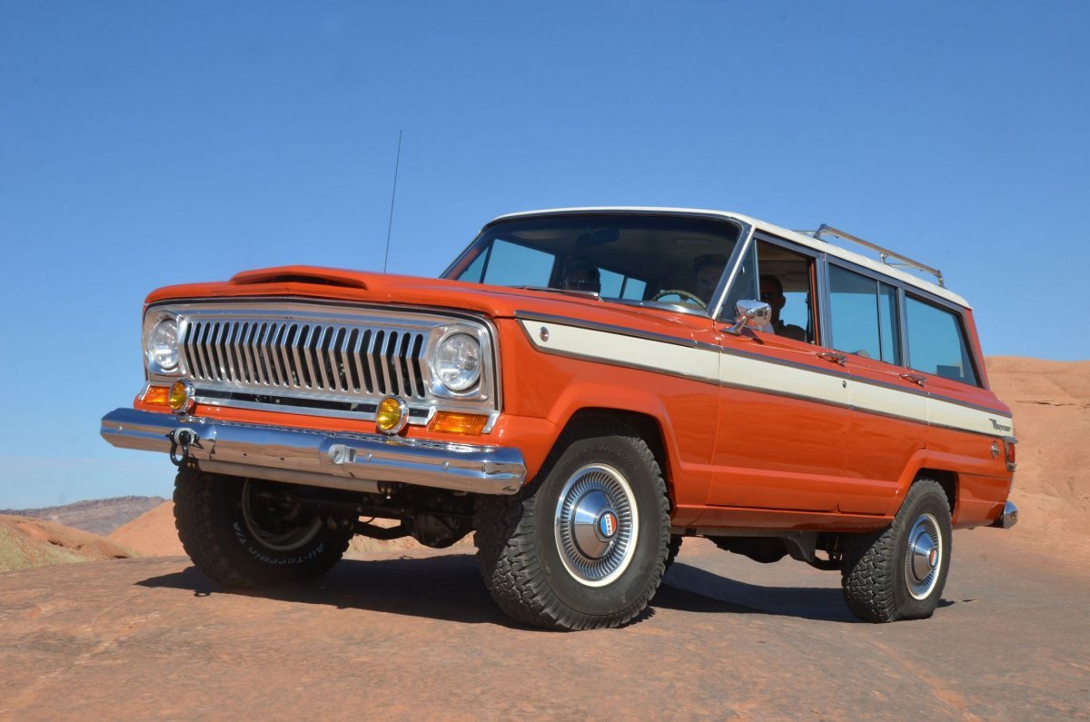 Jeep Wagoneer пикап