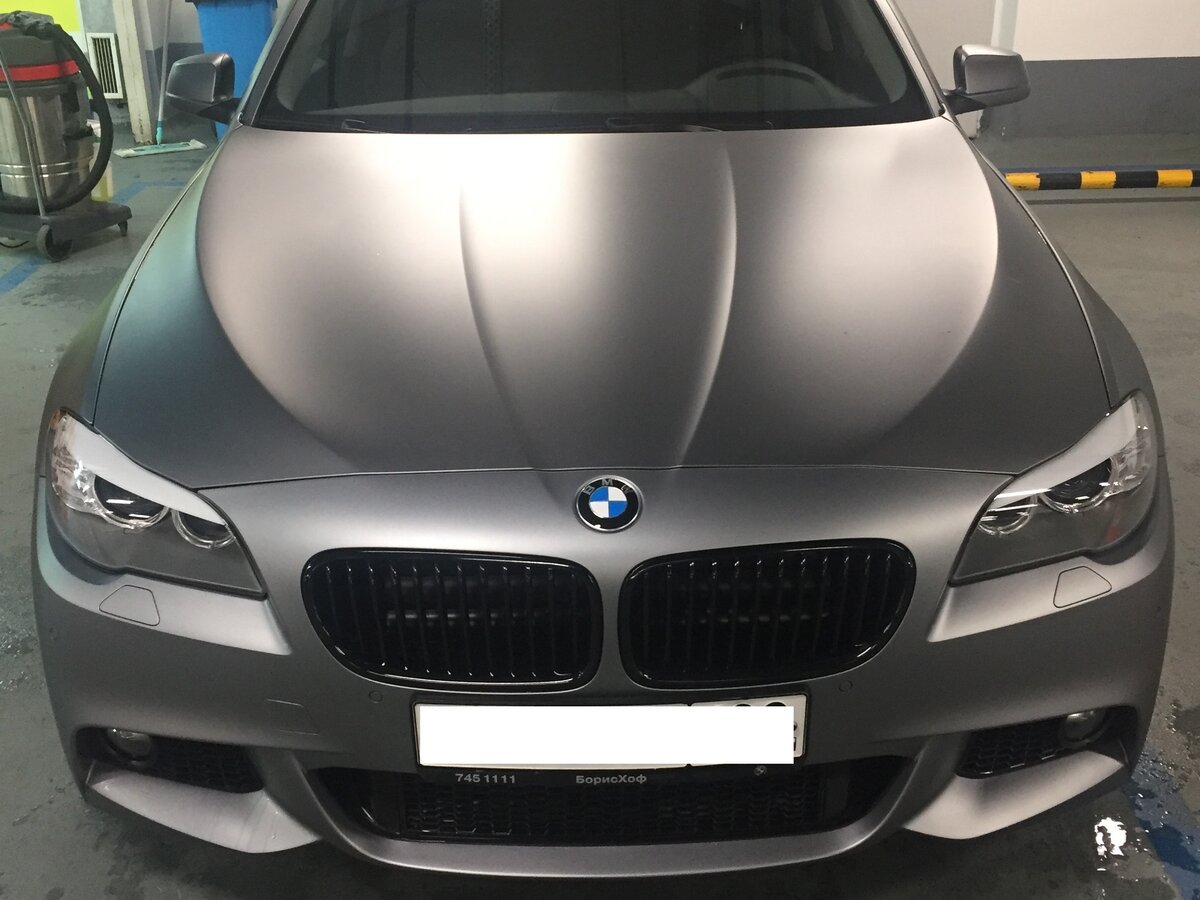 BMW 5 f10 серый матовый