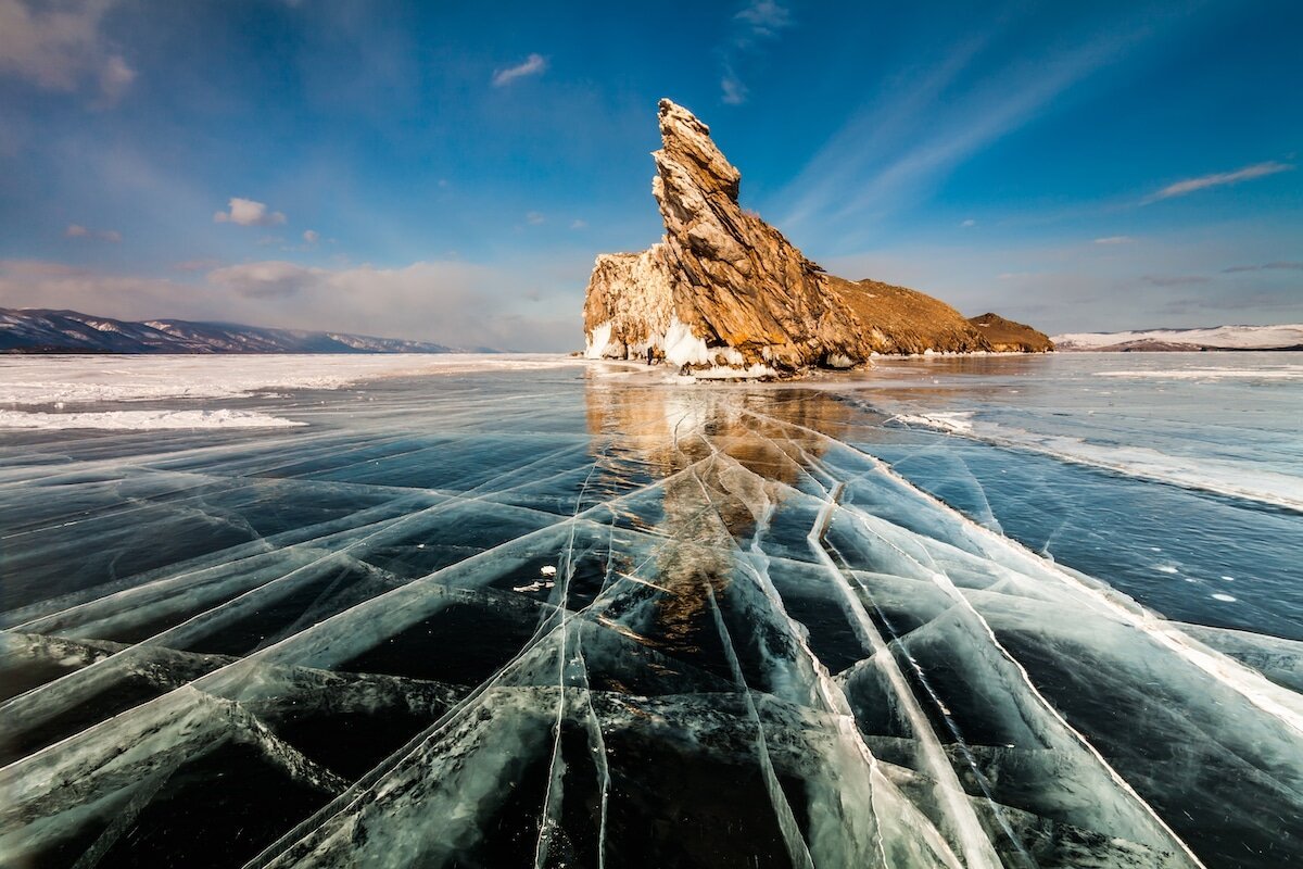Озеро Байкал. Байкал фото. Зимний Байкал Ольхон. Ольхон Байкал лед. Озеро байкал знают во всем мире