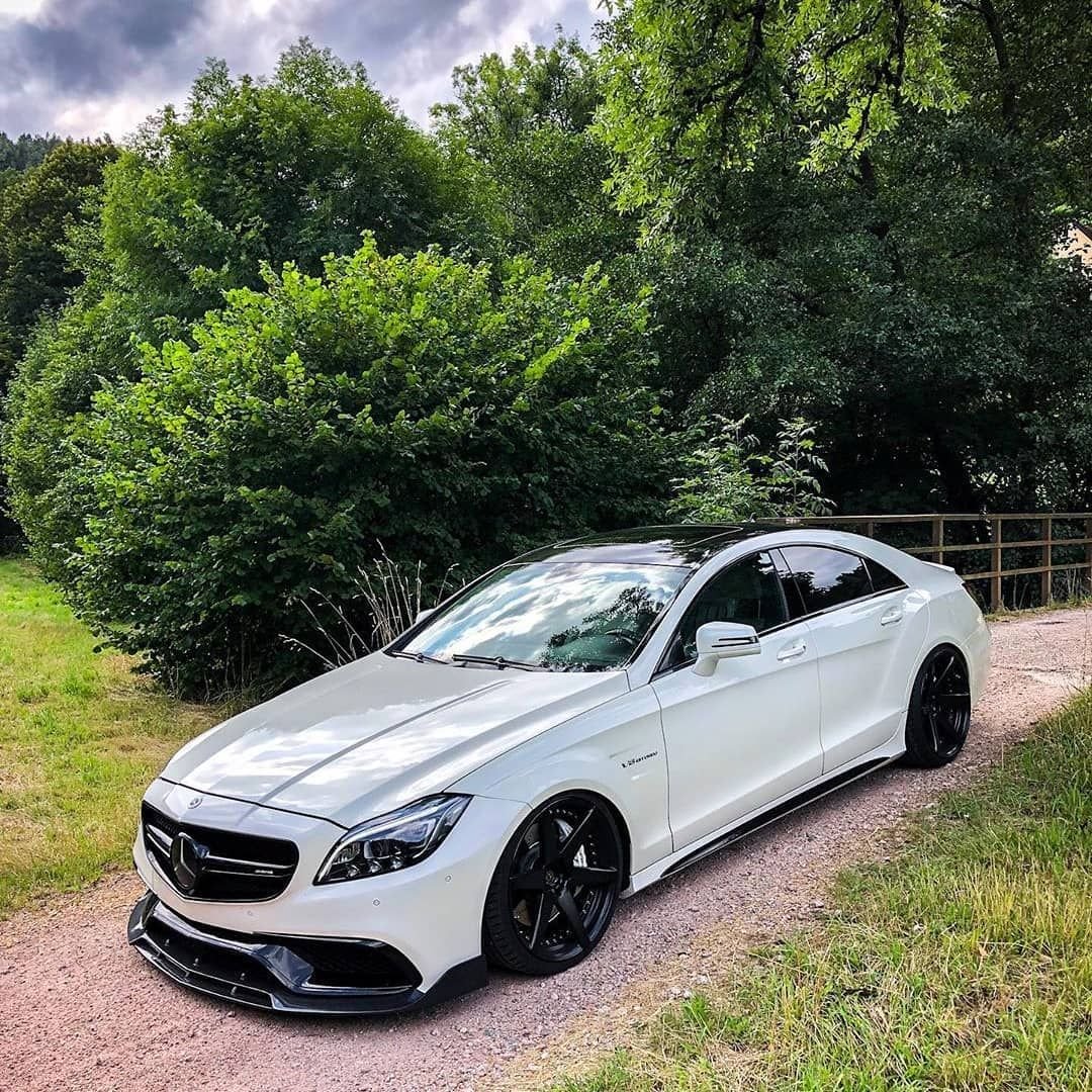 Mercedes Benz CLS 63 AMG