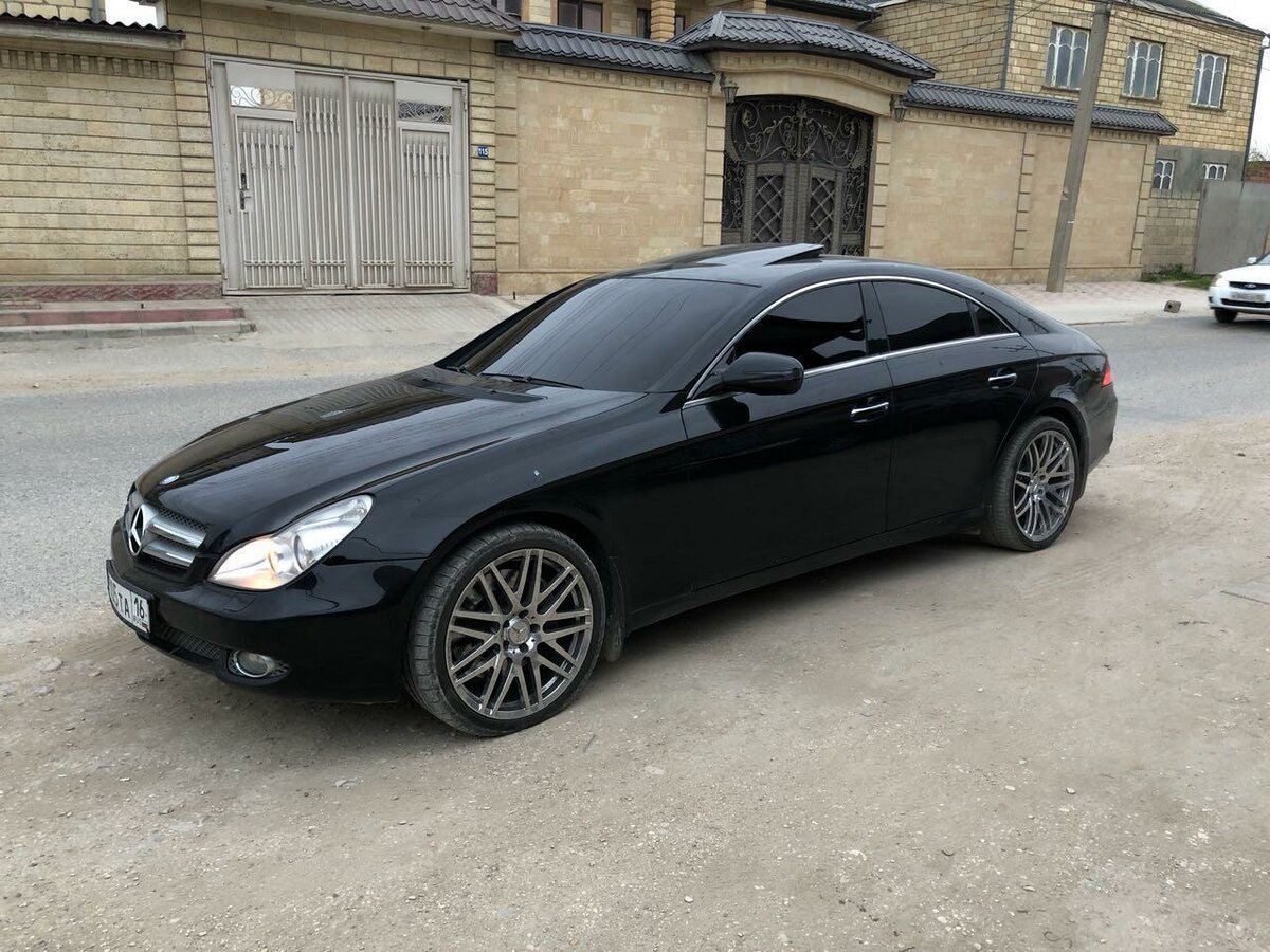 Mercedes CLS 500 черная