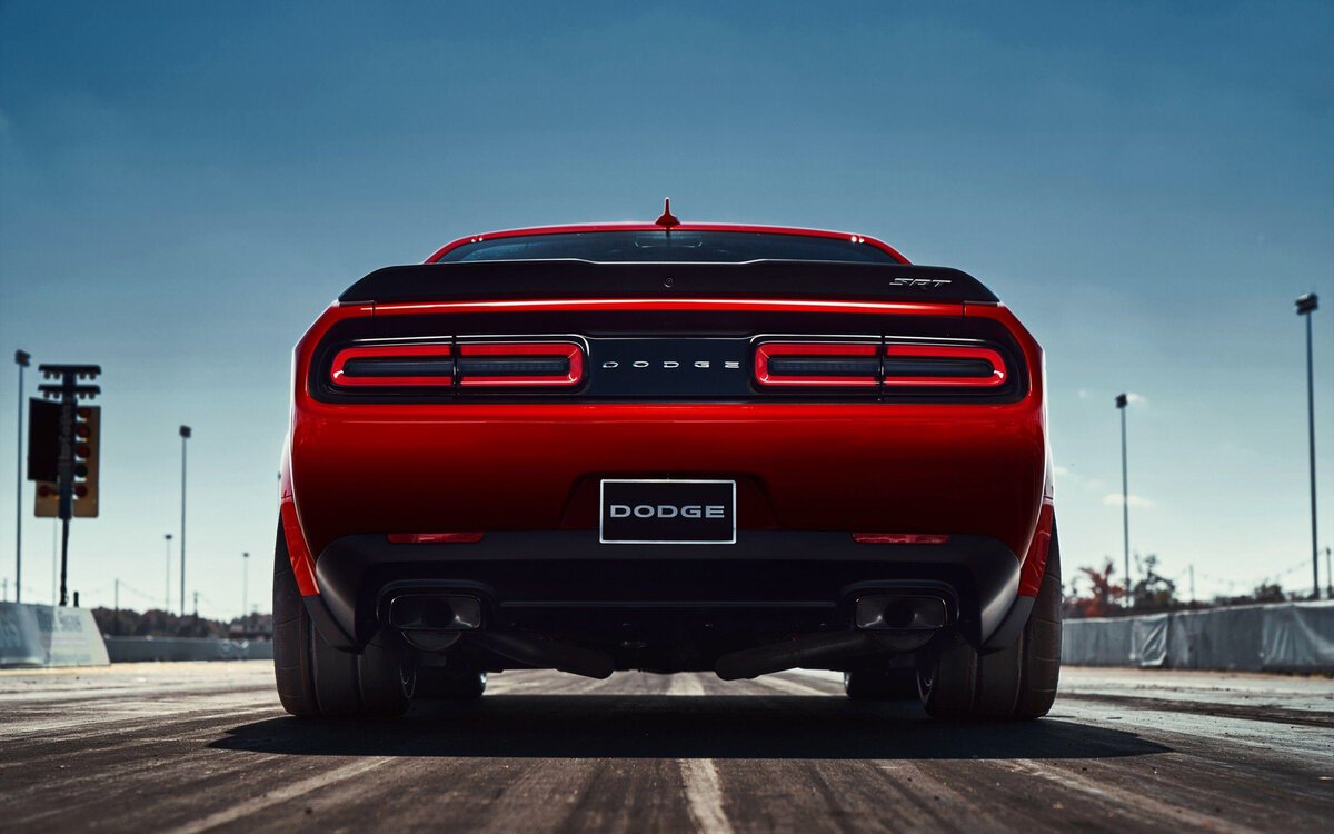 Dodge Challenger srt Demon