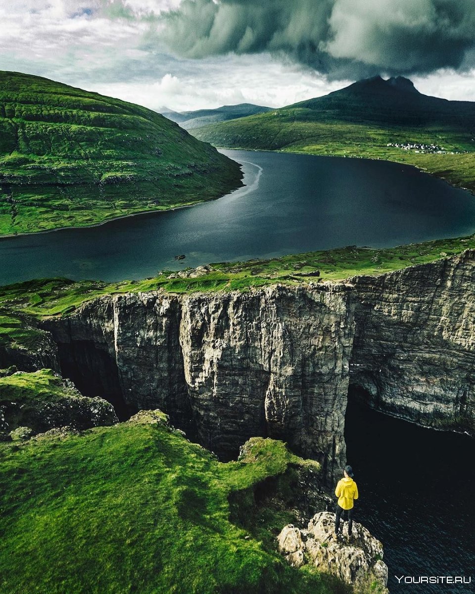 Фарерские острова озеро Сорвагсватн