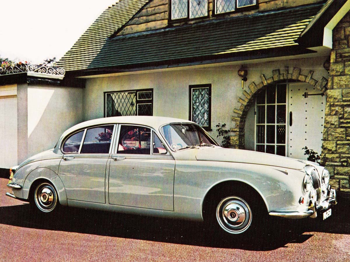 1959 Daimler v8-250
