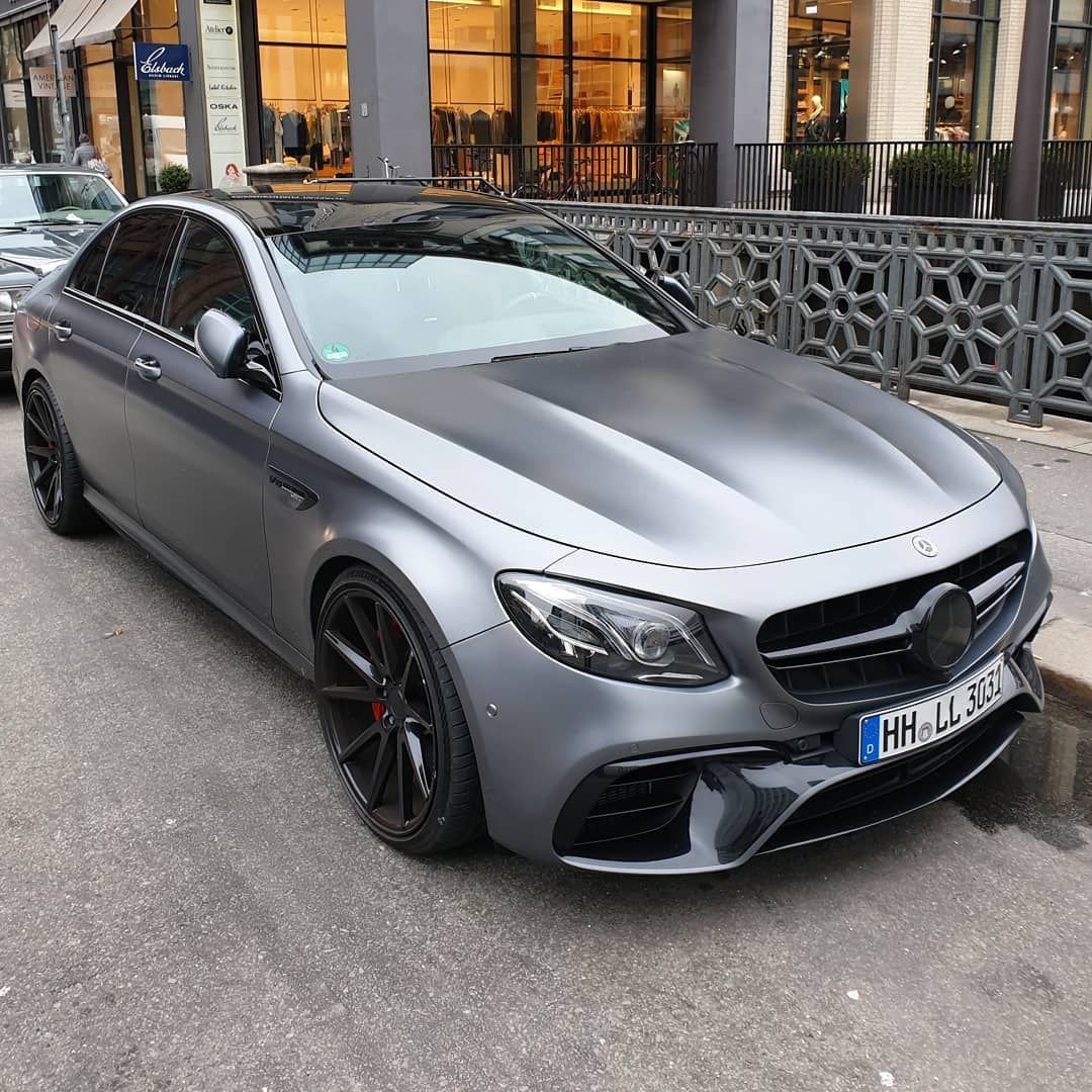 Мерседес Бенц e63s AMG