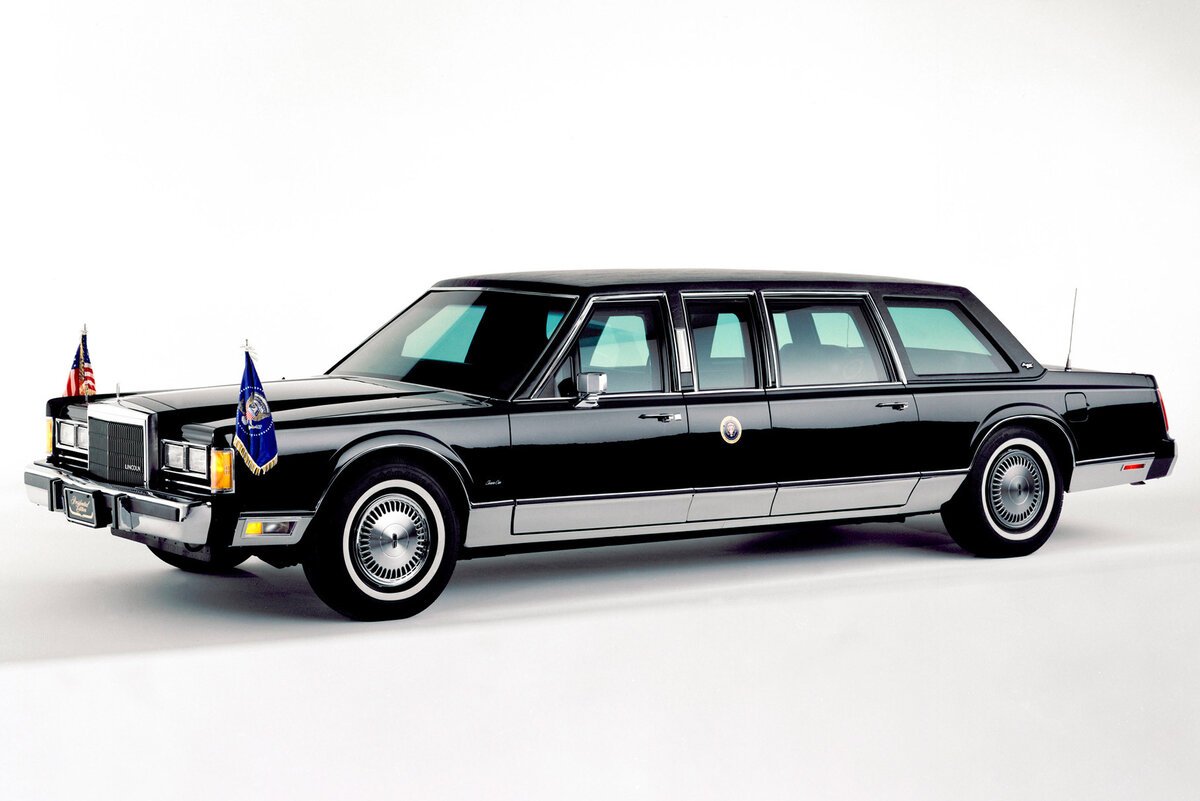 Линкольн Таун кар лимузин 1989