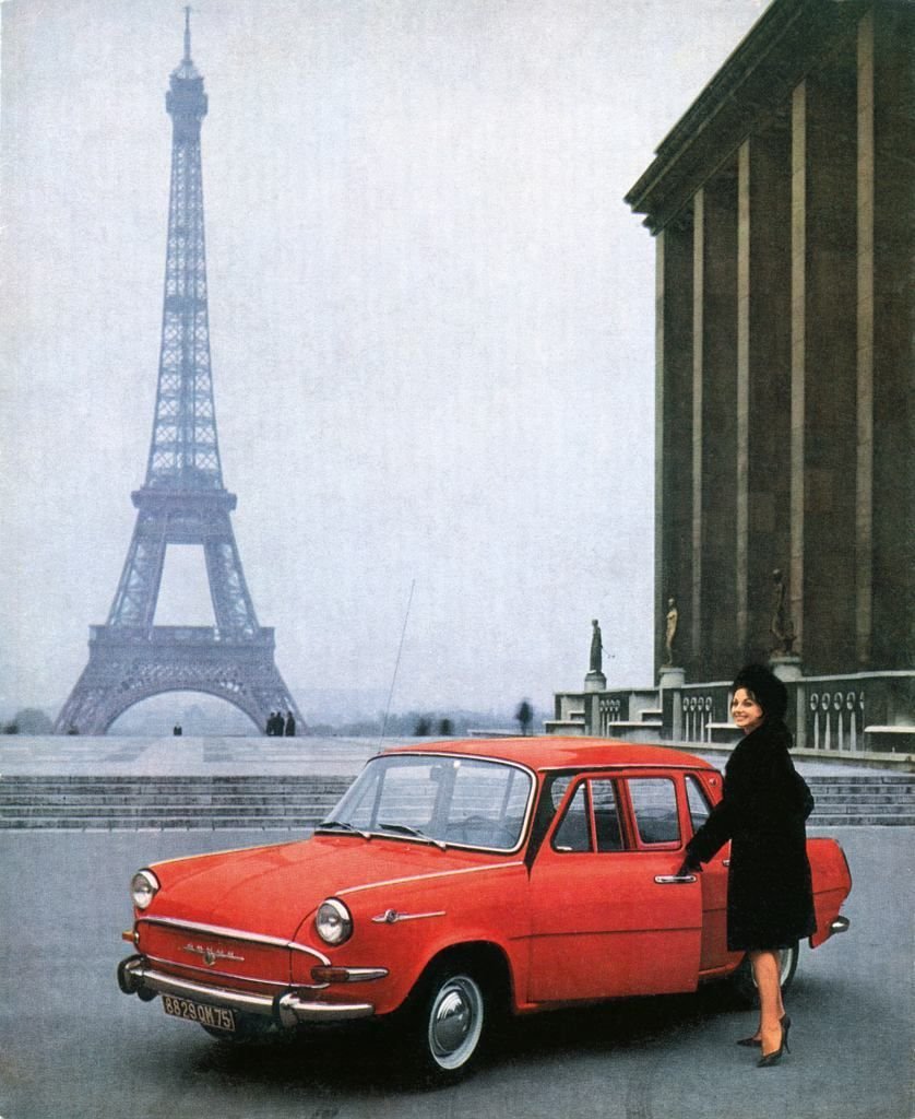 Ретро автомобиль в Париже