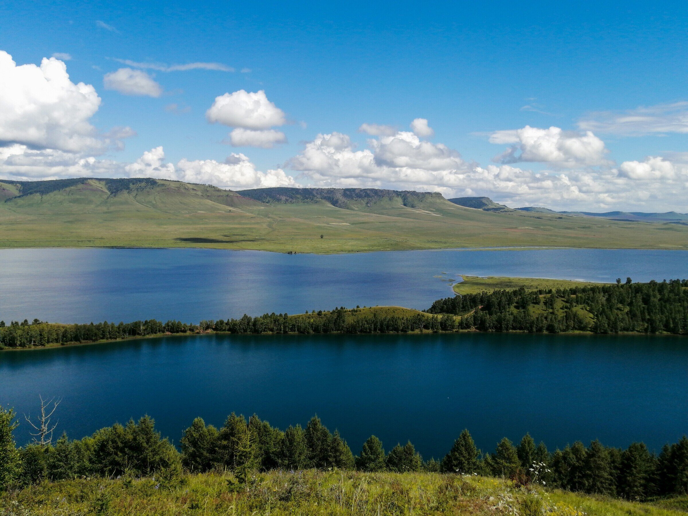 Озеро Инголь Хакасия. Шарыпово озеро Инголь. Озеро парное Шарыповский район. Озеро Инголь Шарыповский район.