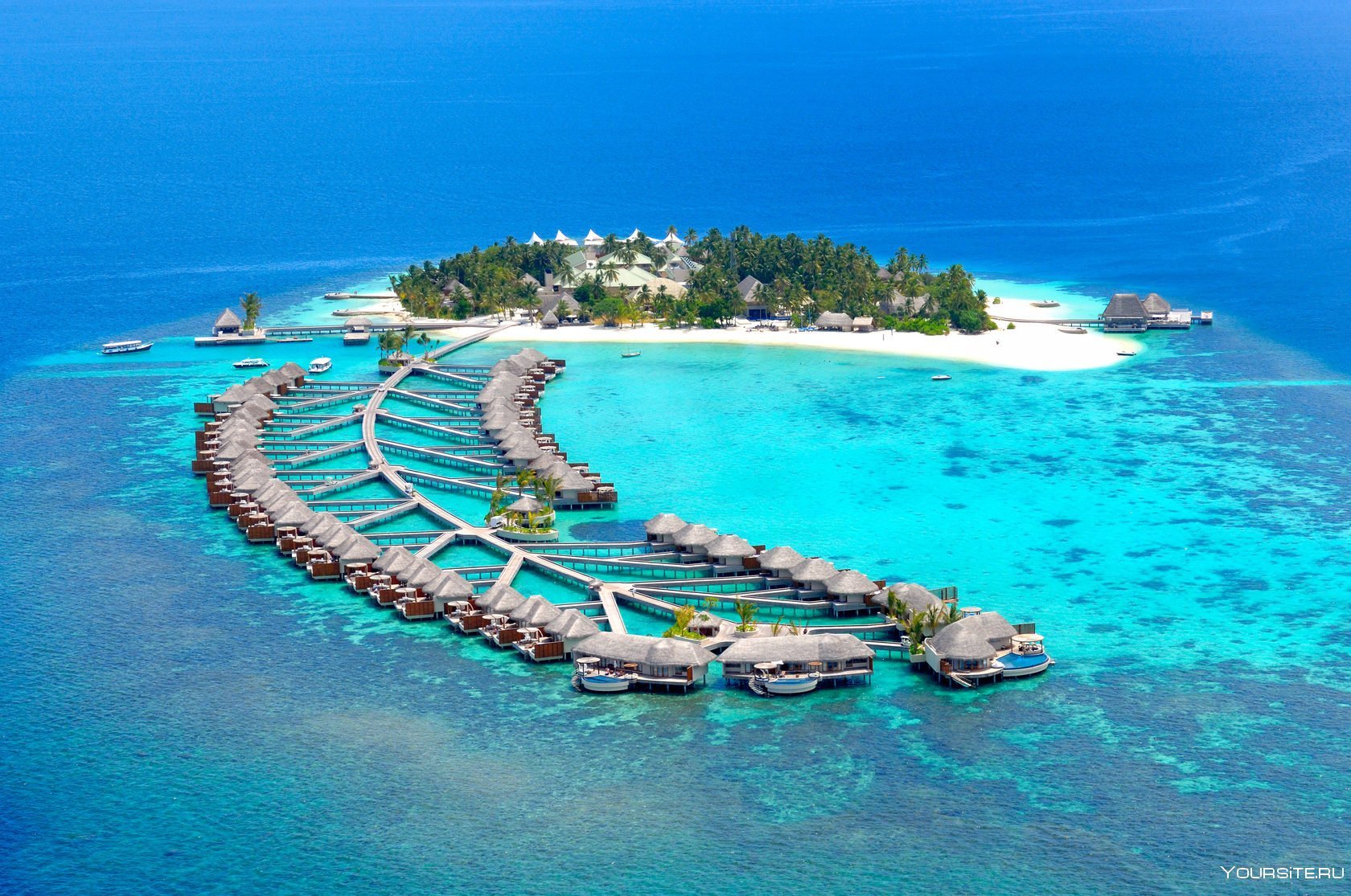 Www island. Индийский океан Мальдивы. Мальдивы Парадайз бунгало. Маафуши Мальдивы. Остров Мачиас сил Айленд.
