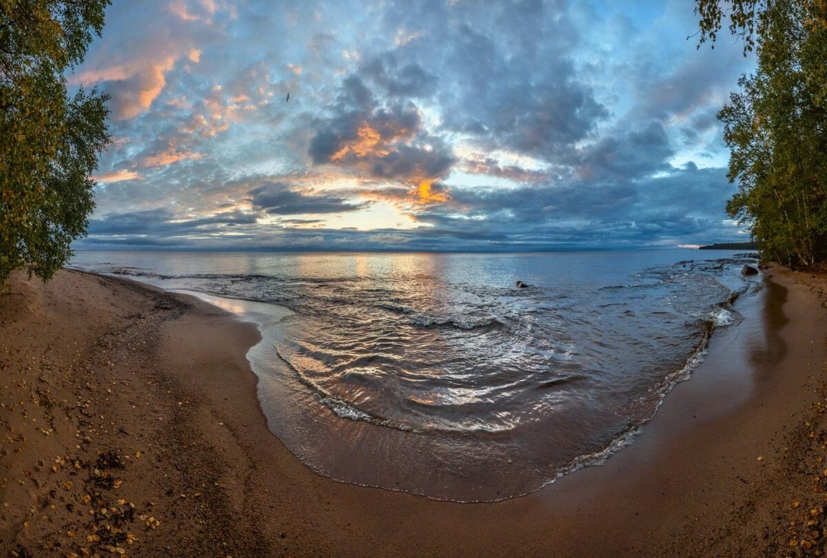 Берег Онежского озера, Карелия