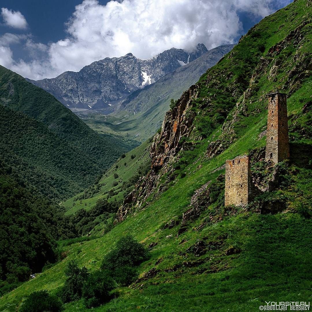 Чеченские башни в горах