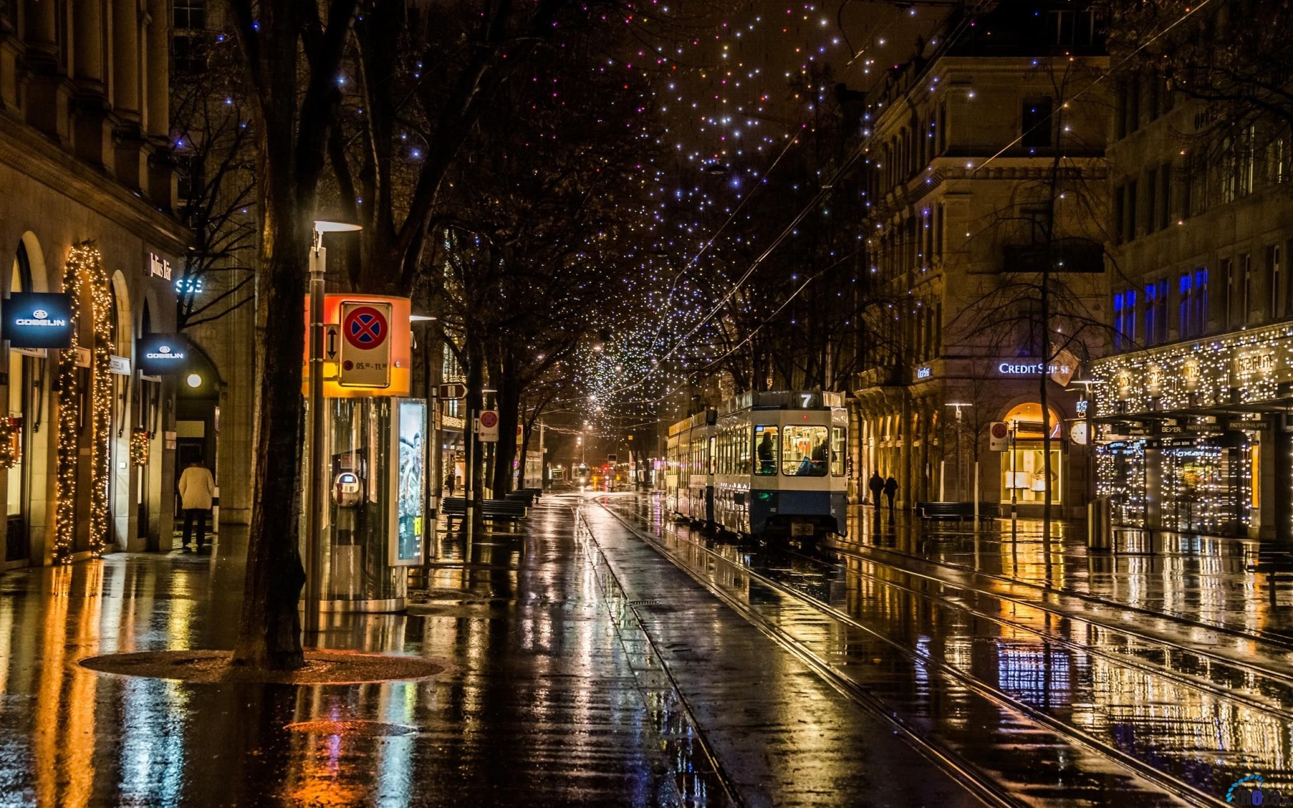 Город вечер дождь. Цюрих ночной центр города. Вечерний город. Ночная улица. Ночной город улица.
