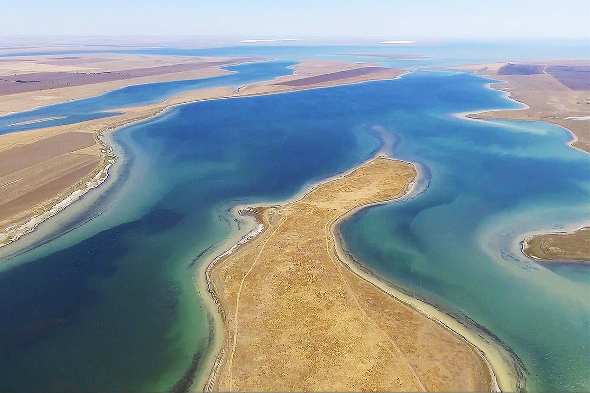 Большое Яшалтинское озеро (Республика Калмыкия)