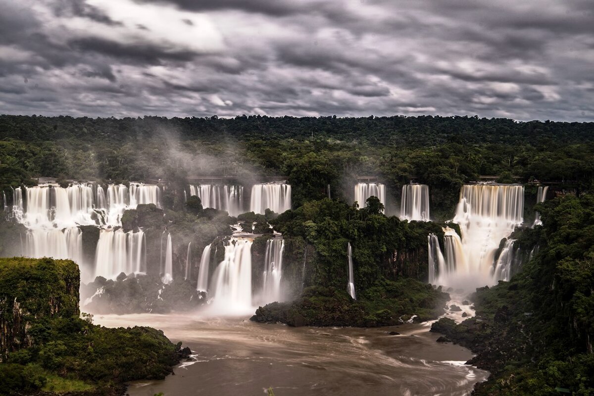 Водопады Игуасу (Iguazu Falls)