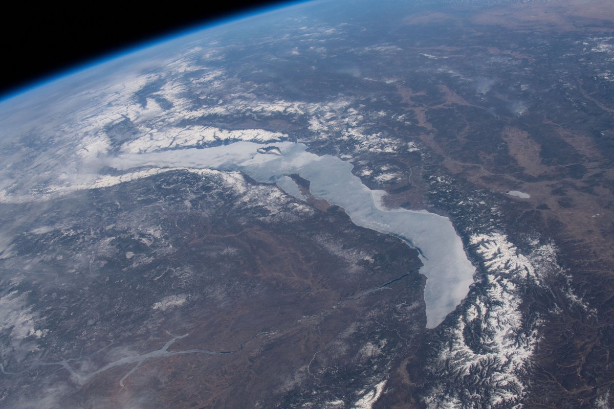 Озеро Байкал с космоса