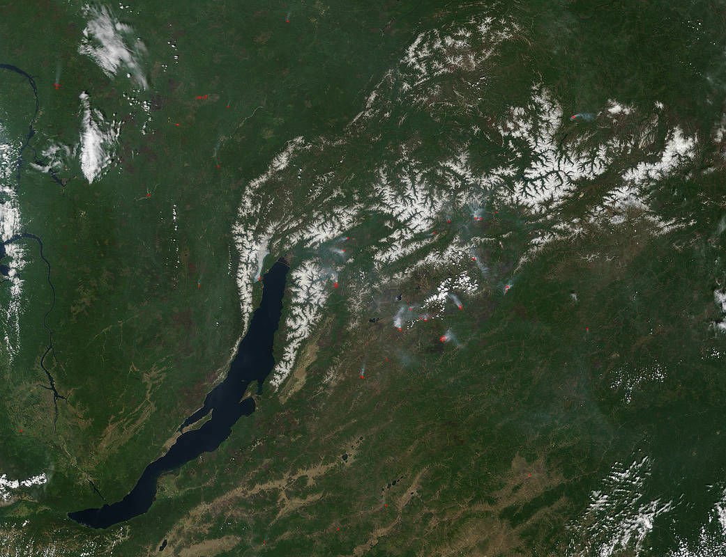 Озеро Танганьика космический снимок