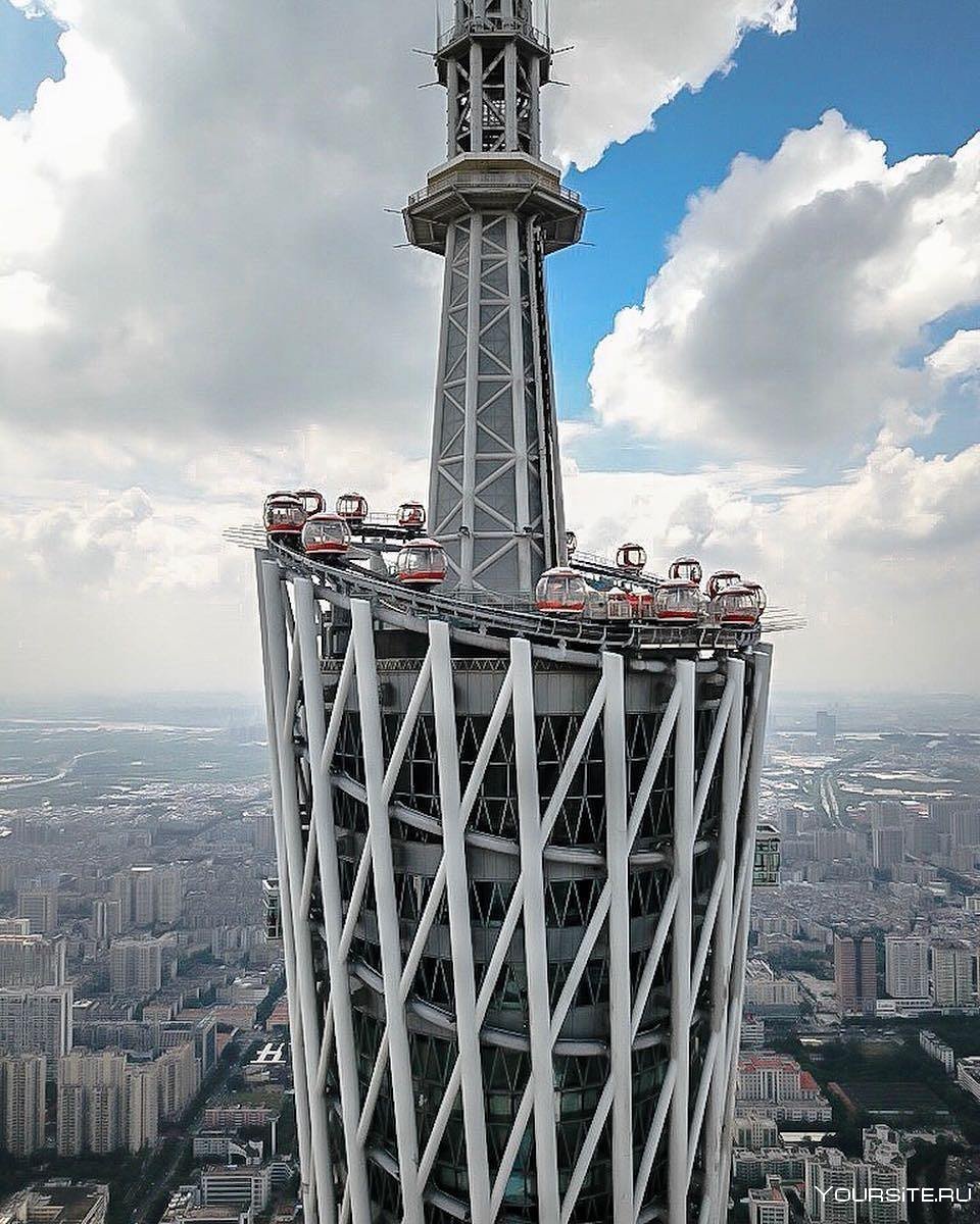 Гиперболоидная башня в Гуанчжоу