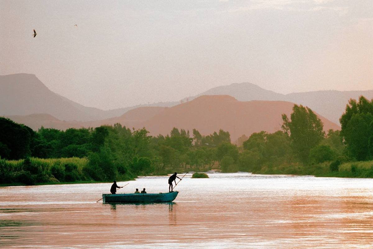 Озеро Тана в Африке