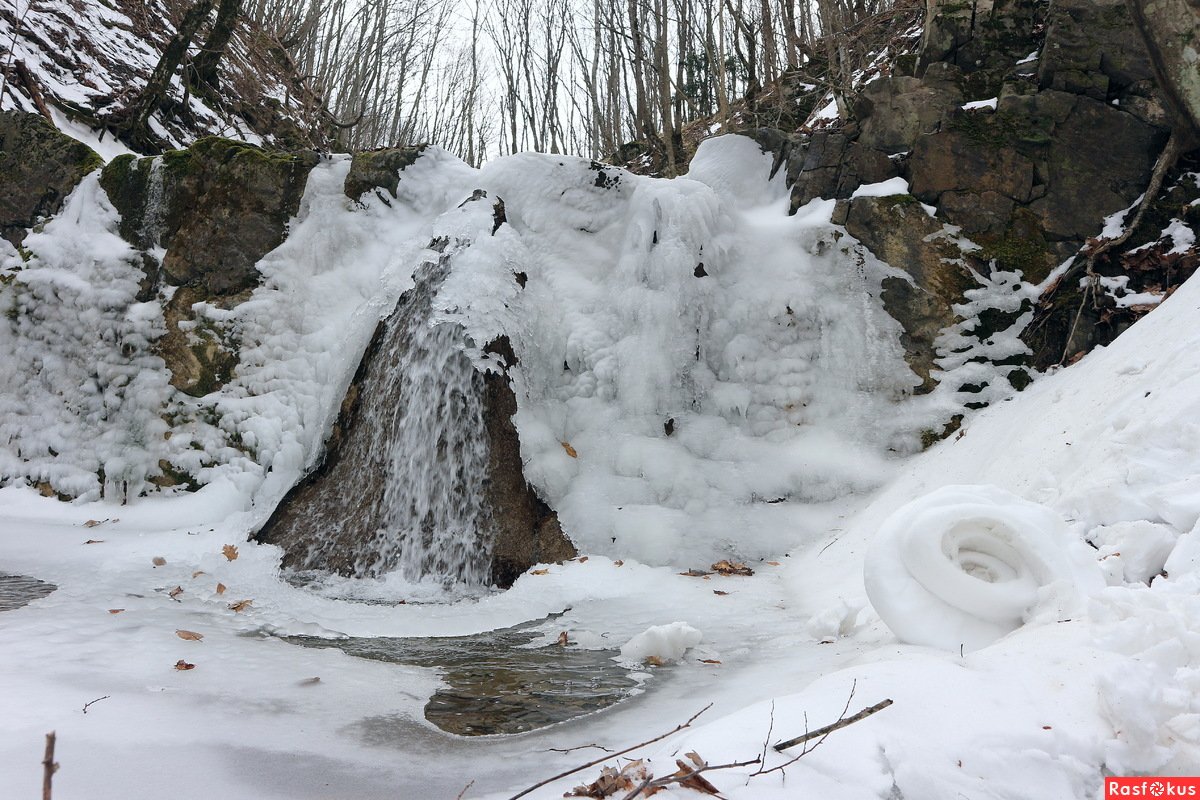 Ильинский водопад зимой