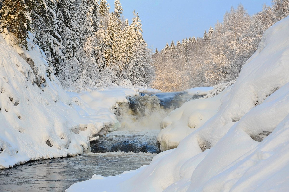 Водопад Кивач зима