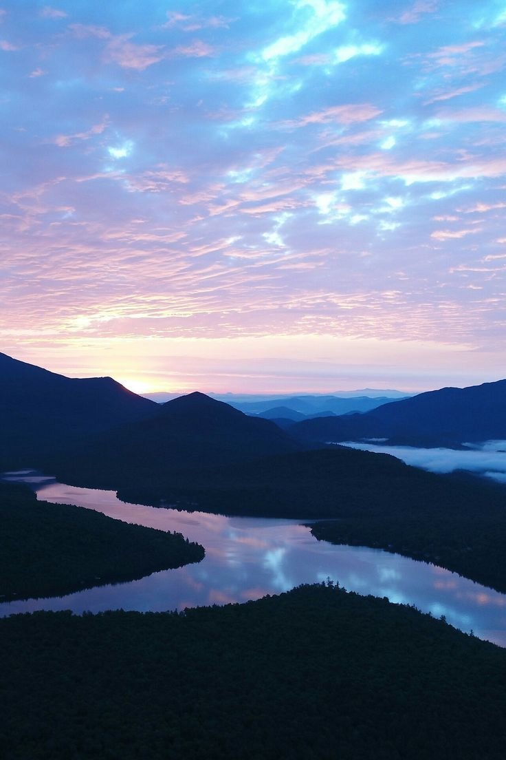 Озеро голубые горы закат