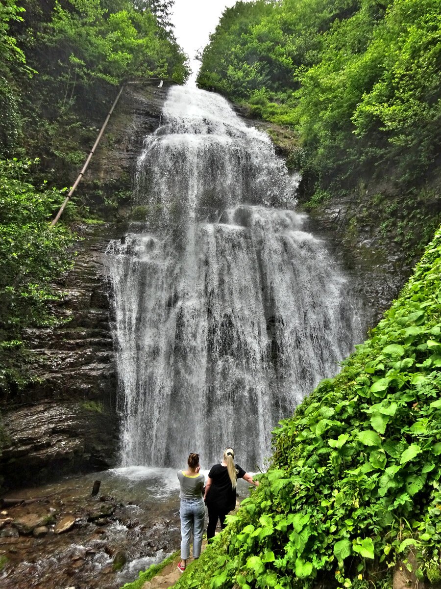 Акармара Абхазия водопад великан