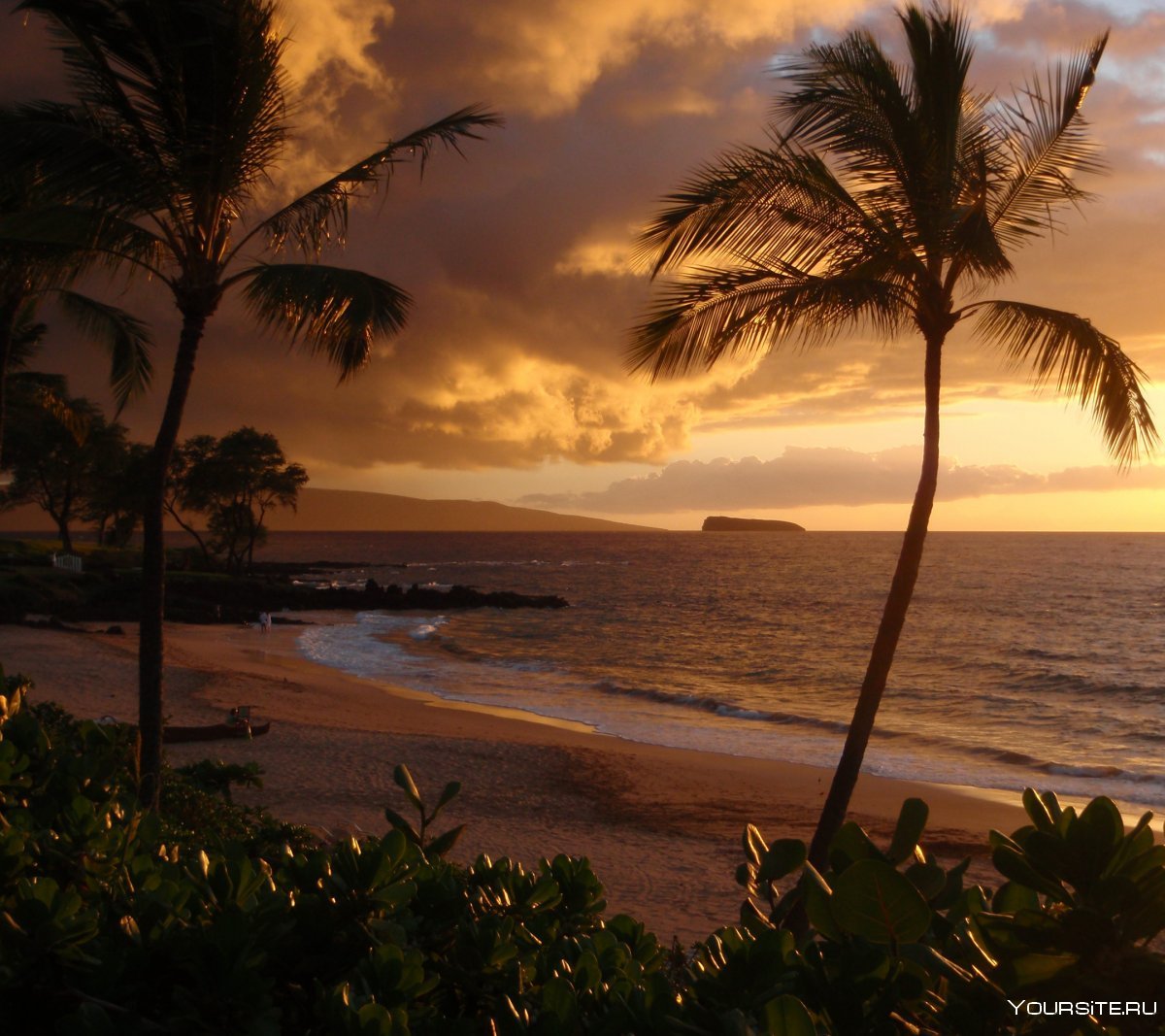 Закат на острове Мауи, Гавайи, США