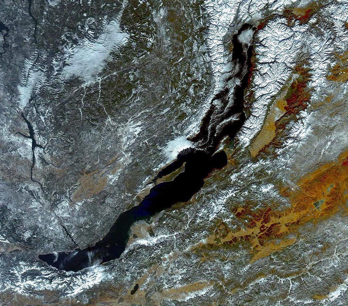 Озеро Байкал снимок с космоса