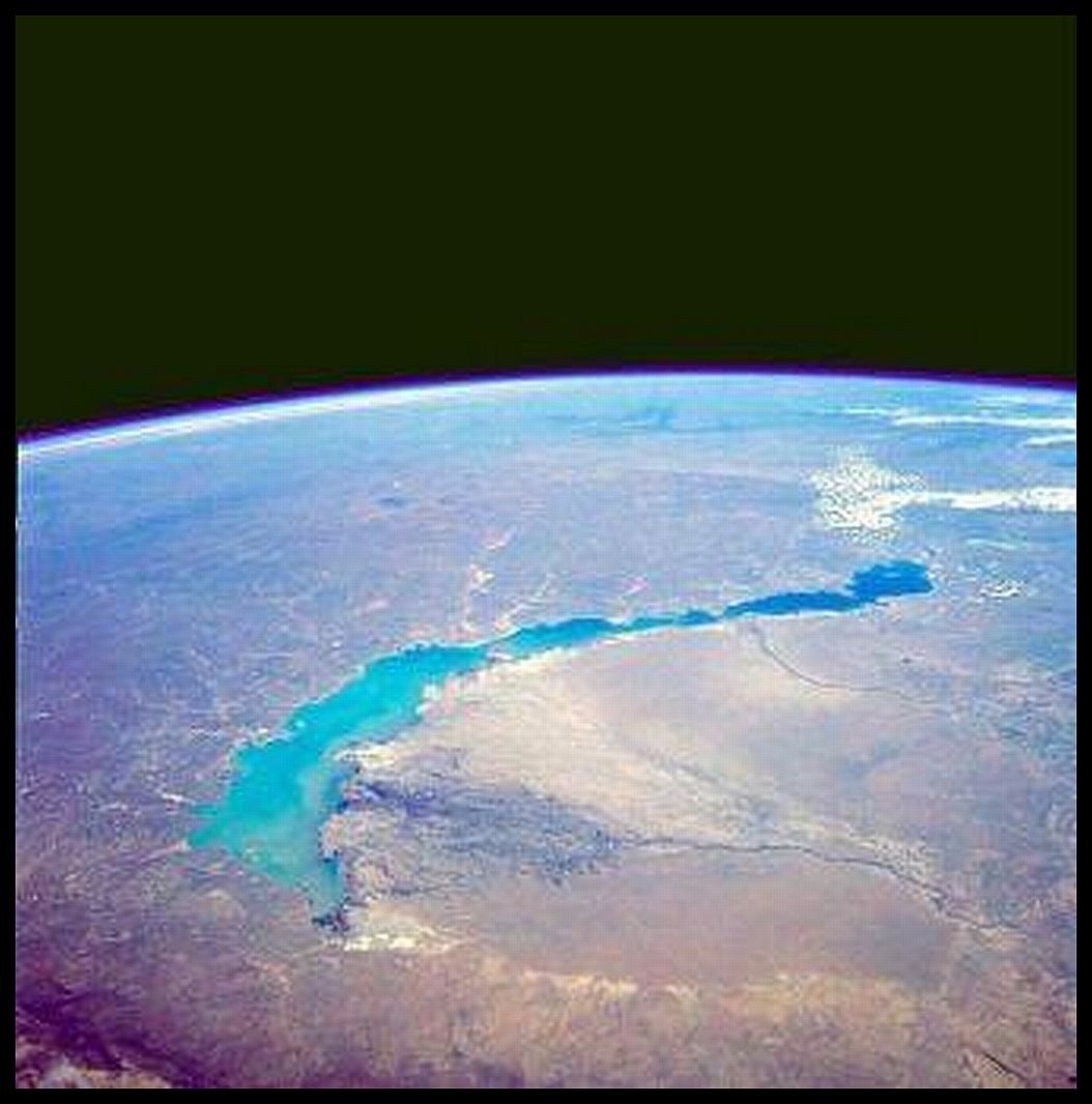 Озеро байкал с космоса