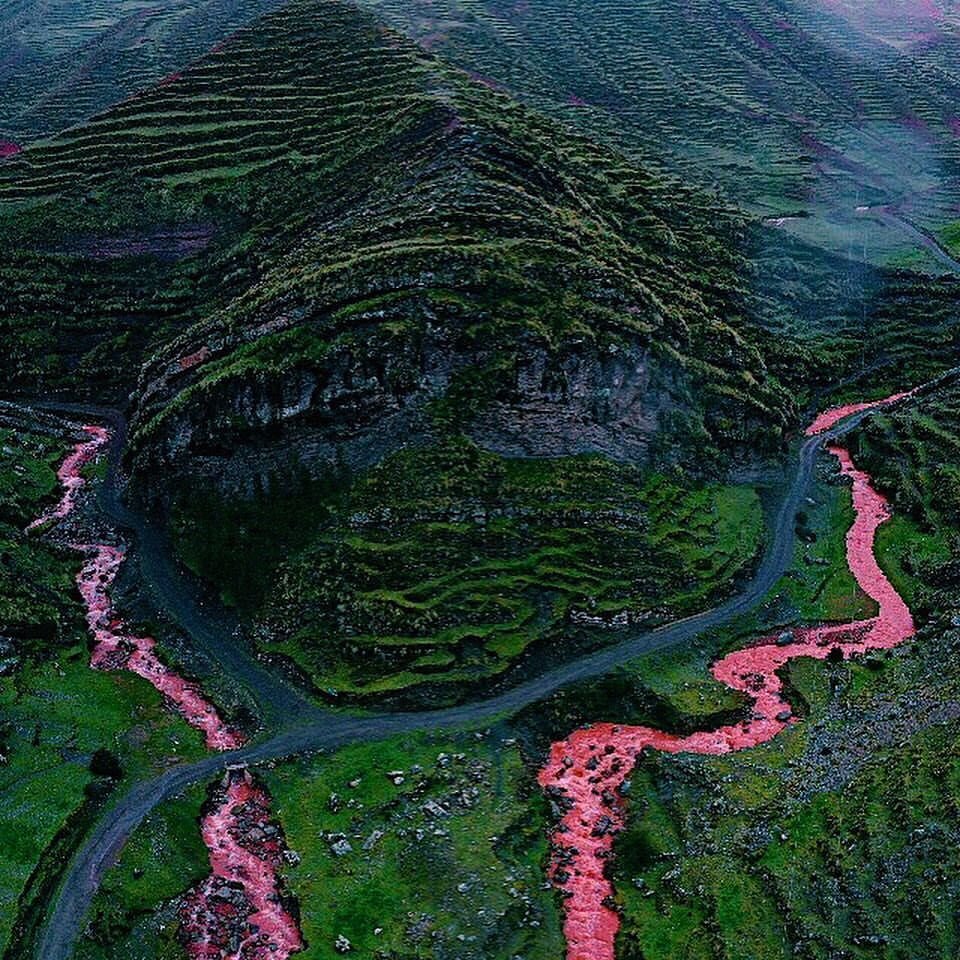 Красная река в долине Куско