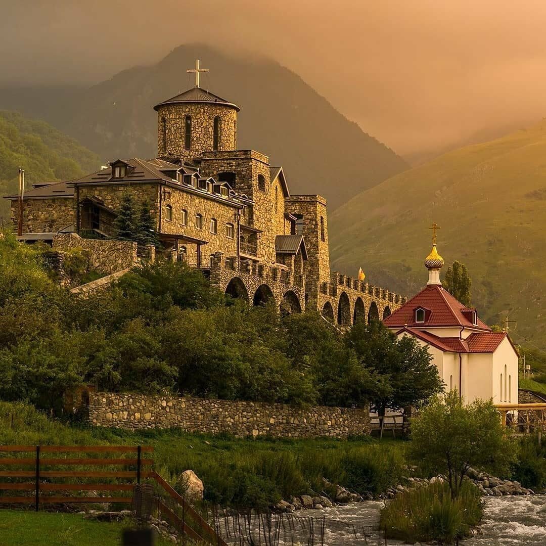 Аланский мужской монастырь Северная Осетия