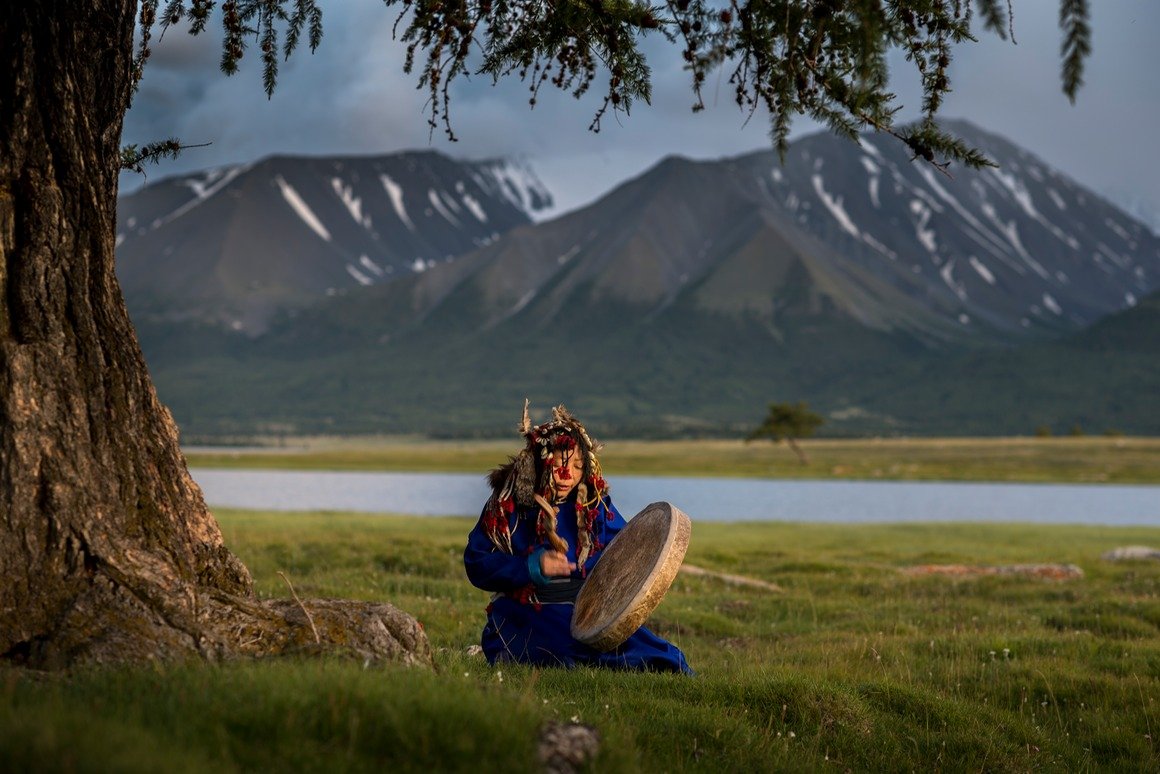 Камлание Алтайского шамана
