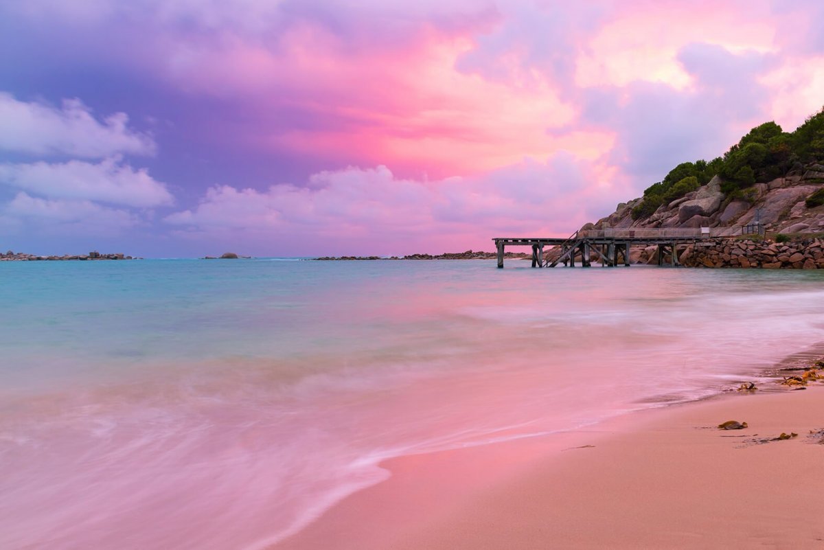 Пляж Пантай мера с розовым песком