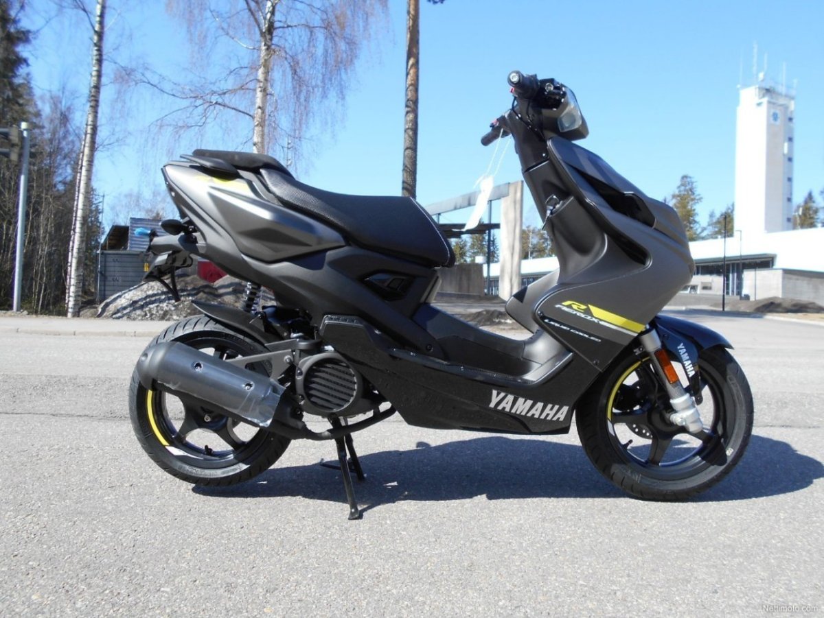 Yamaha Aerox r 50