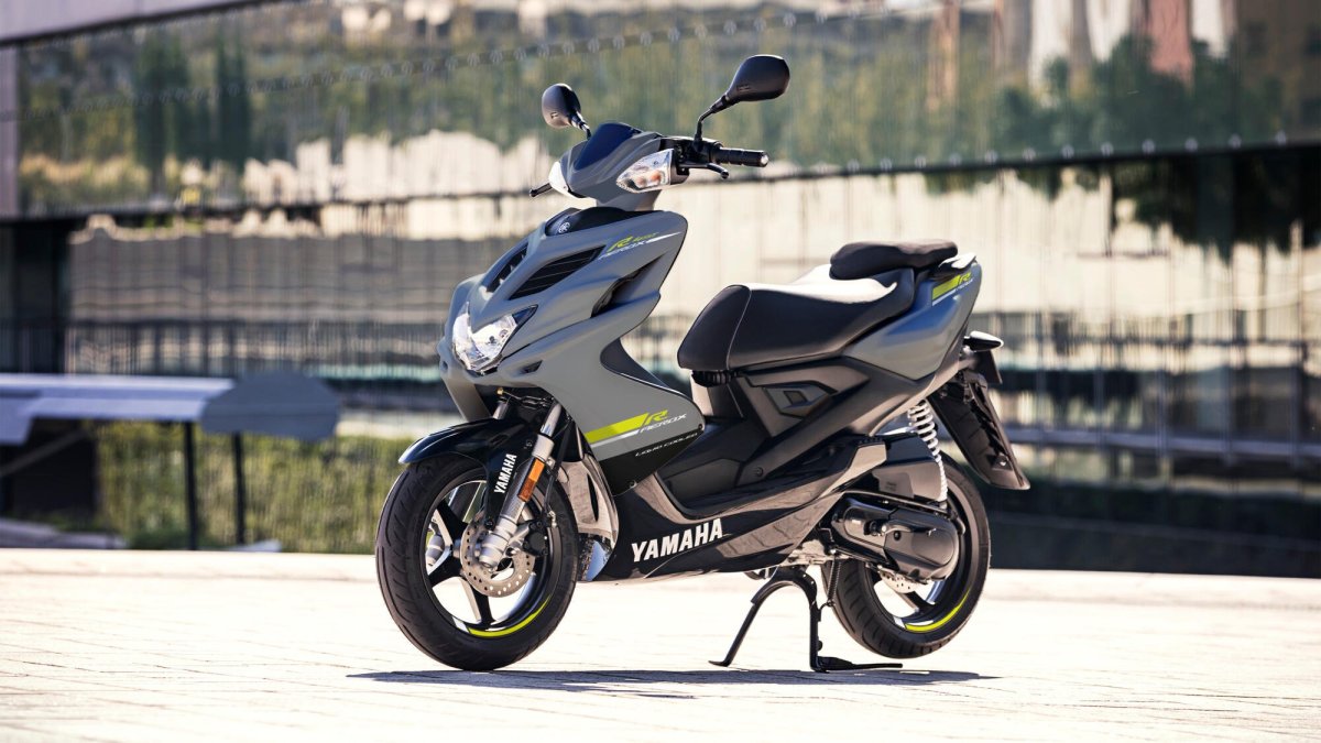 Yamaha yq50 Aerox r