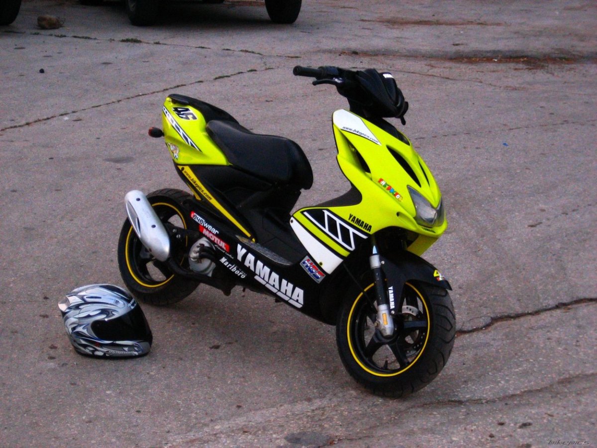 Yamaha Aerox 50 Stunt