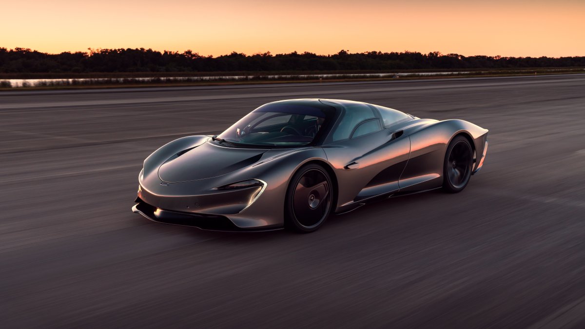 MCLAREN Speedtail 2021