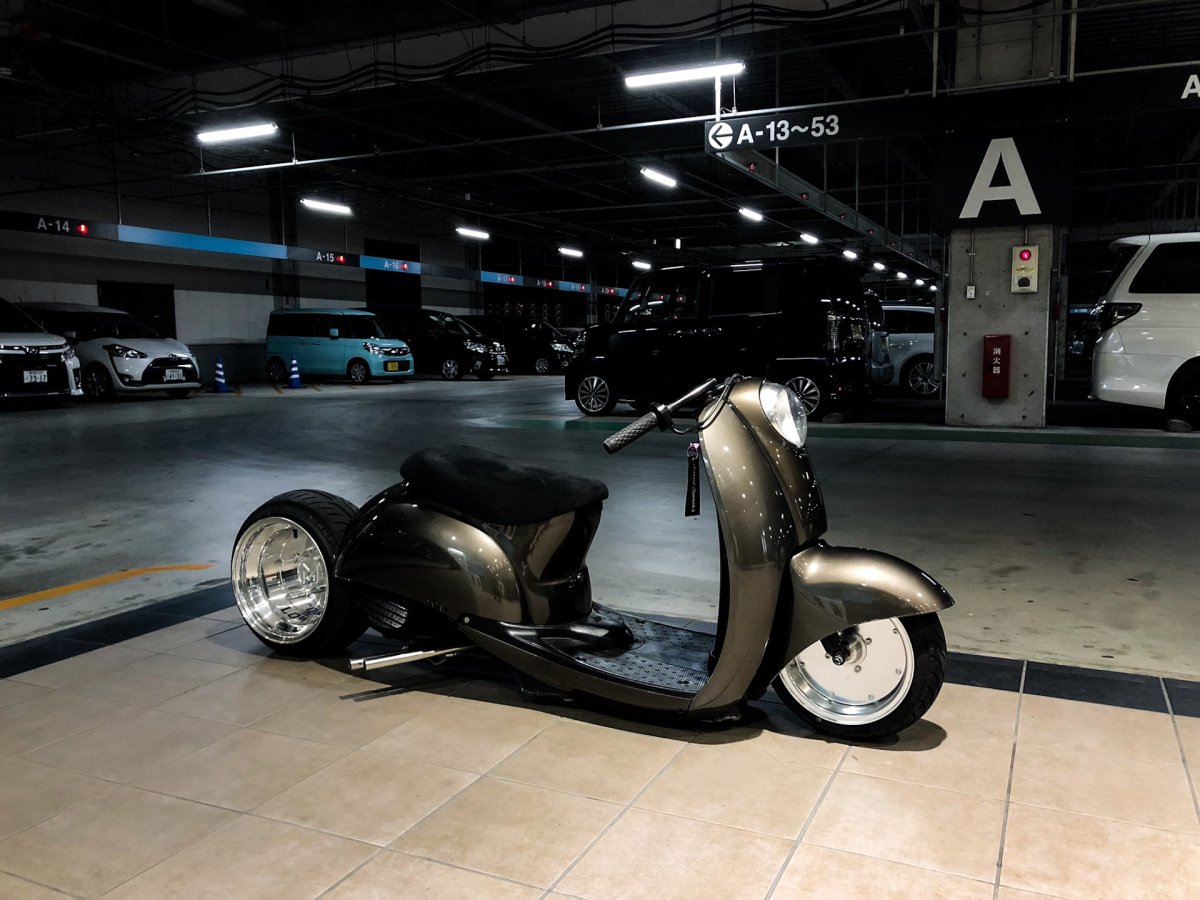 Honda crea Scoopy Custom