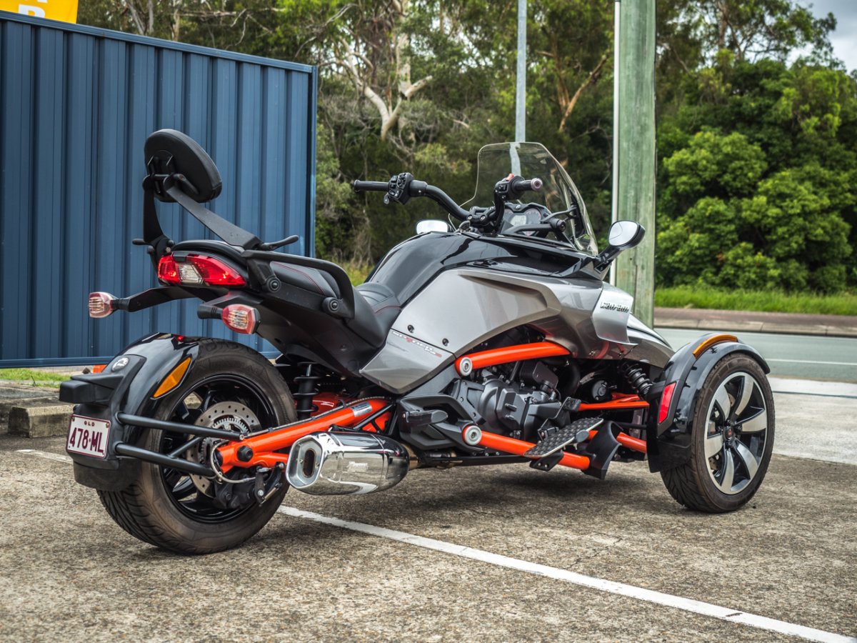 Трицикл Spyder f3 s