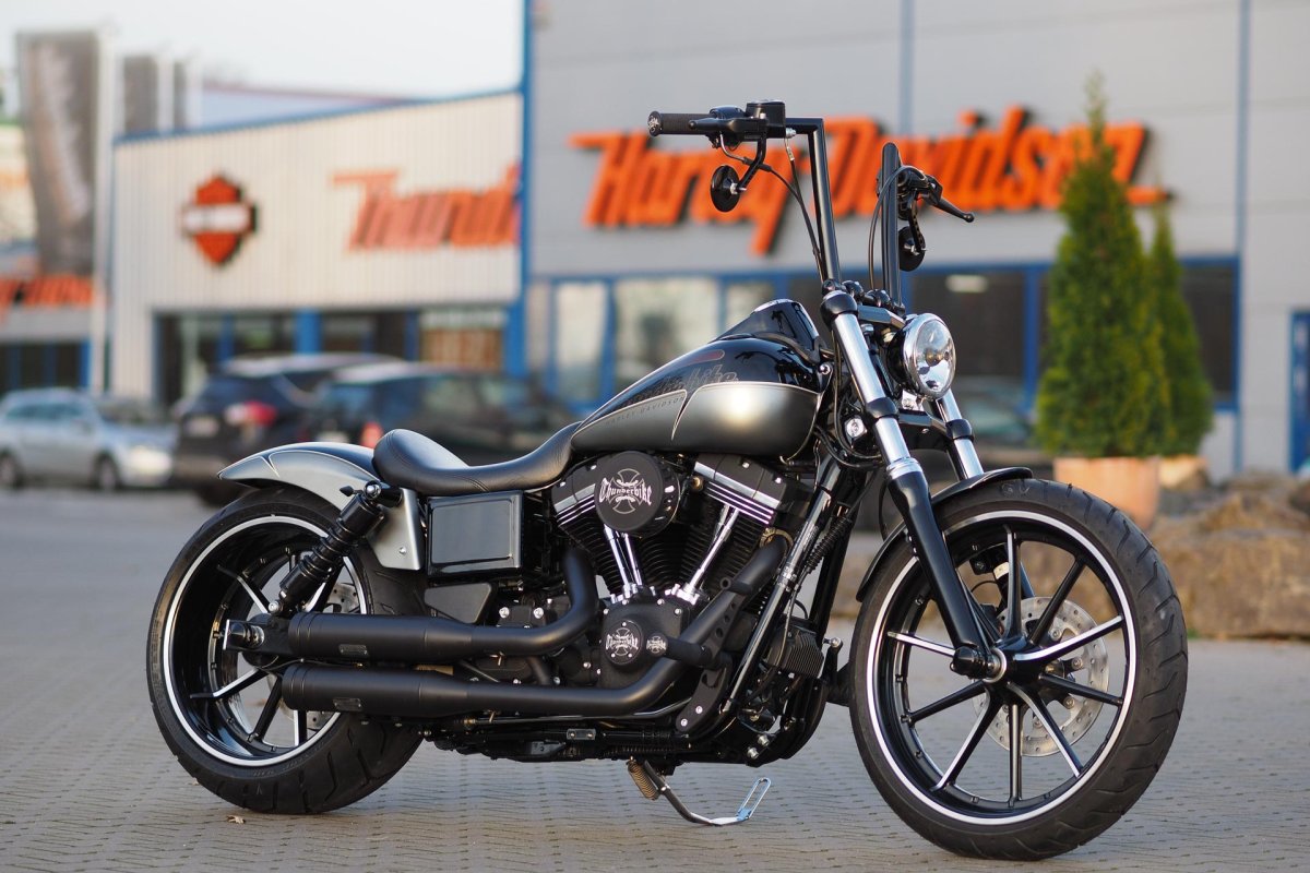 Harley Davidson Dyna Street Bob Custom
